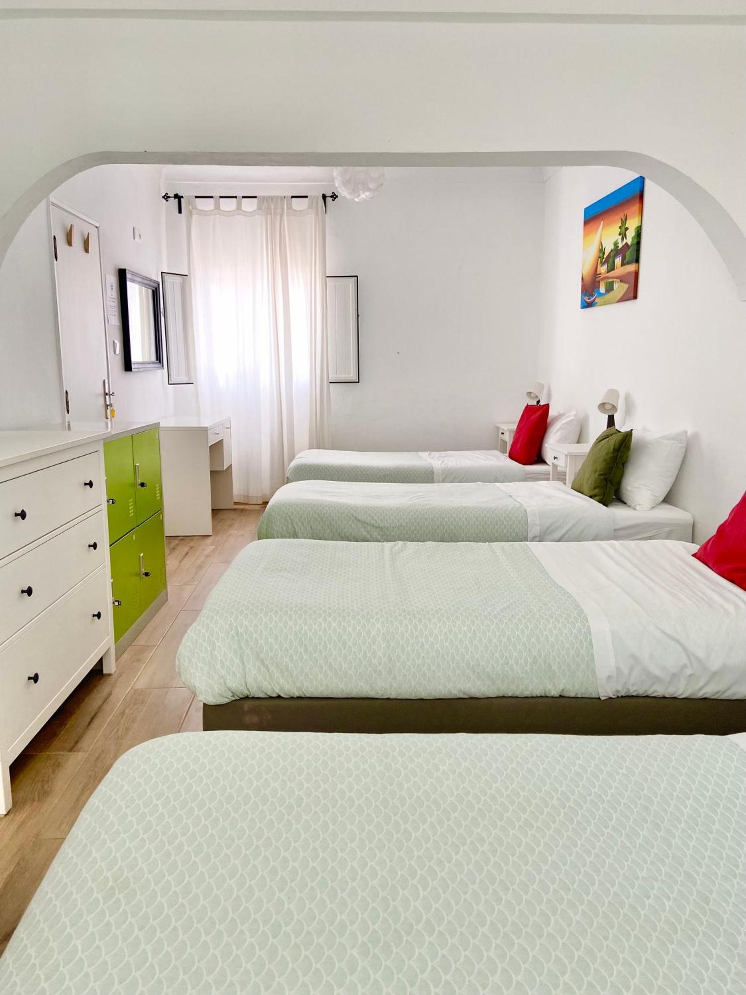 Pirata Milfontes Guest House Вила-Нова-де-Мильфонт Экстерьер фото