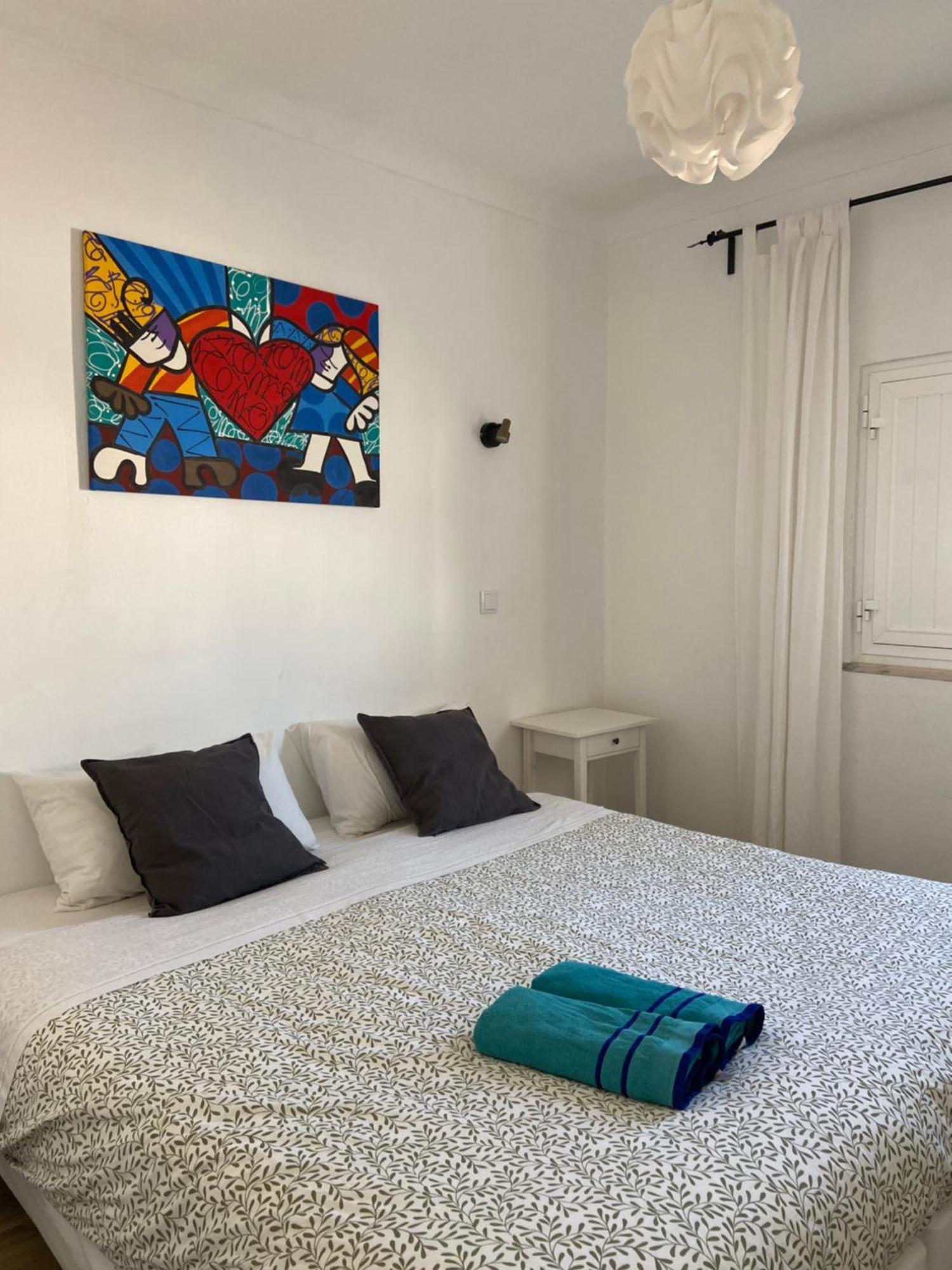 Pirata Milfontes Guest House Вила-Нова-де-Мильфонт Экстерьер фото